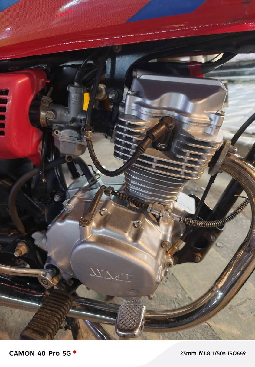 السلام عليكم 
موديل ٢٣ نامه باب أول أوراق ٨  محرك مكفول من كلشي جاهزه سعره مليون وتلثميه وبيه مجال خاص مفتوح أو اتصال ***********
