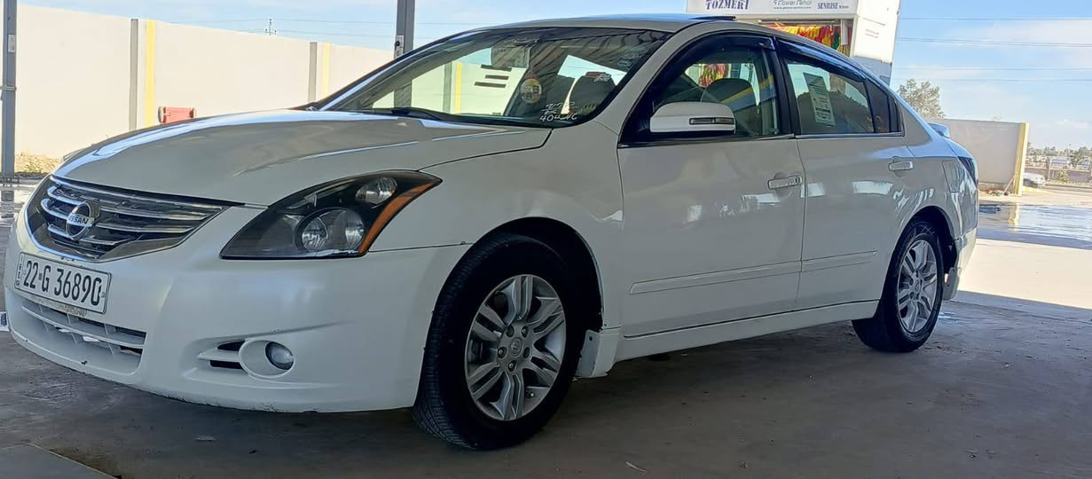 سلام عليكم
نيسان التيما موديل 12 سنويه جديدالغايه 2030 عام جماليه كير توماتيك مواصفات فول سلايت فوليوم حساس abs شاشة ايباد كامرا  خلفي كير مكينة تبريد بشرط سعر 80$ بيها مجال مكان كلار 
***********
