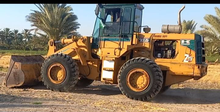 السلام عليكم شفل 70 امريكي مكفول دفع ورفع مكينه جديده ١١٤ رقم قادسيه السنويه جديده بأسمي مكاني بابل شراي اتصال /***********
