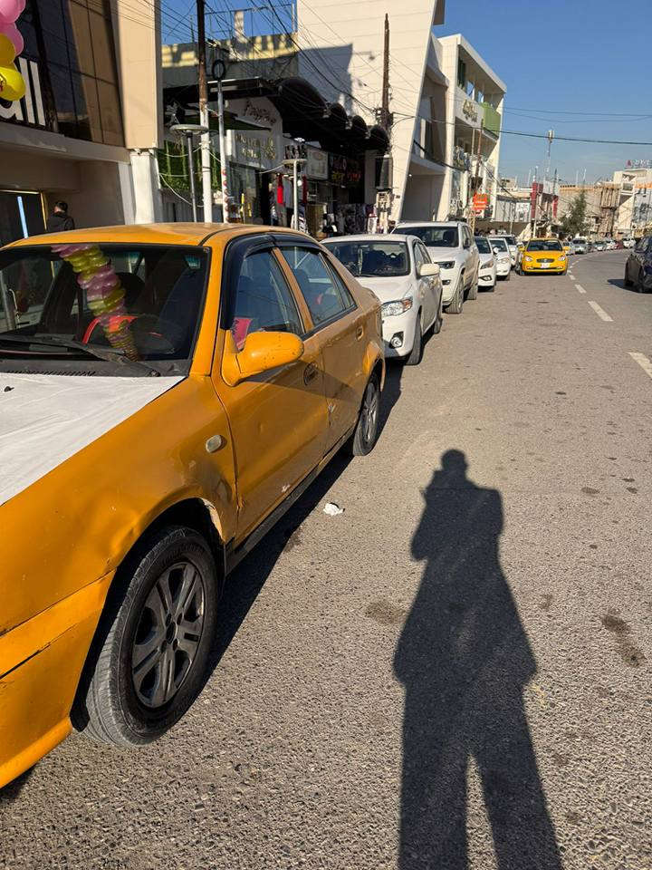 سيارة سيكي موديل 2013 صافية من الهيئة تستلم 
الرقم بغداد ألماني 
محرك كورولا 
بيها كابون بانزين 
السيارة شرط التحويل أو وكالة 
السعر 36 وبيها مجال 
*********** موصل, نينوى
