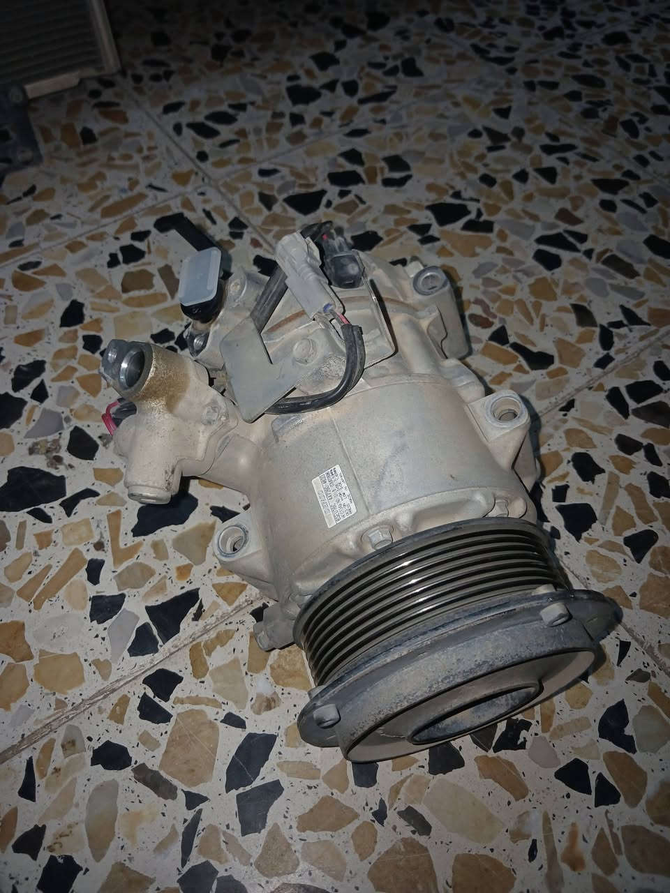 غراض مستعمله مال هايسه للبيع ٢٠١٧كمبرسر +سبلت +راديتر تبريد مستعمل اخو الجديد الاتصال علىالرقم 
***********
