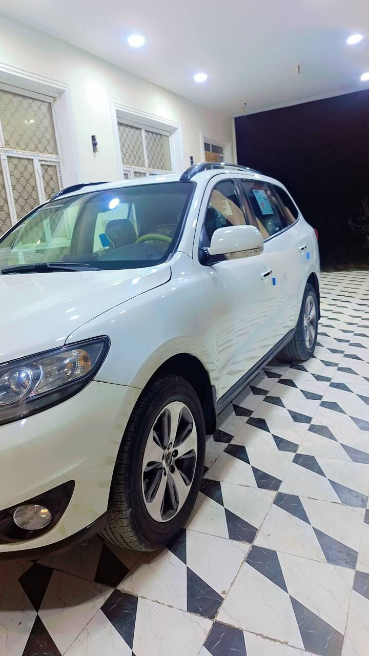 السلام عليكم
سنتافي خليجي ٧راكب ٦سلندر موديل ١٢ بغداد بسمي رقم نكليزي 
تخم تاير تبريد تدفئة بيع او مراوس حسب القناعه بيها رشات صبغ ابيعك حزام سونار موجود السعر ١٣٠ مجال بسيط رقم ***********او*********** مكان بابل الحمزه الغربي ع ملاحظة بدون دواخل
