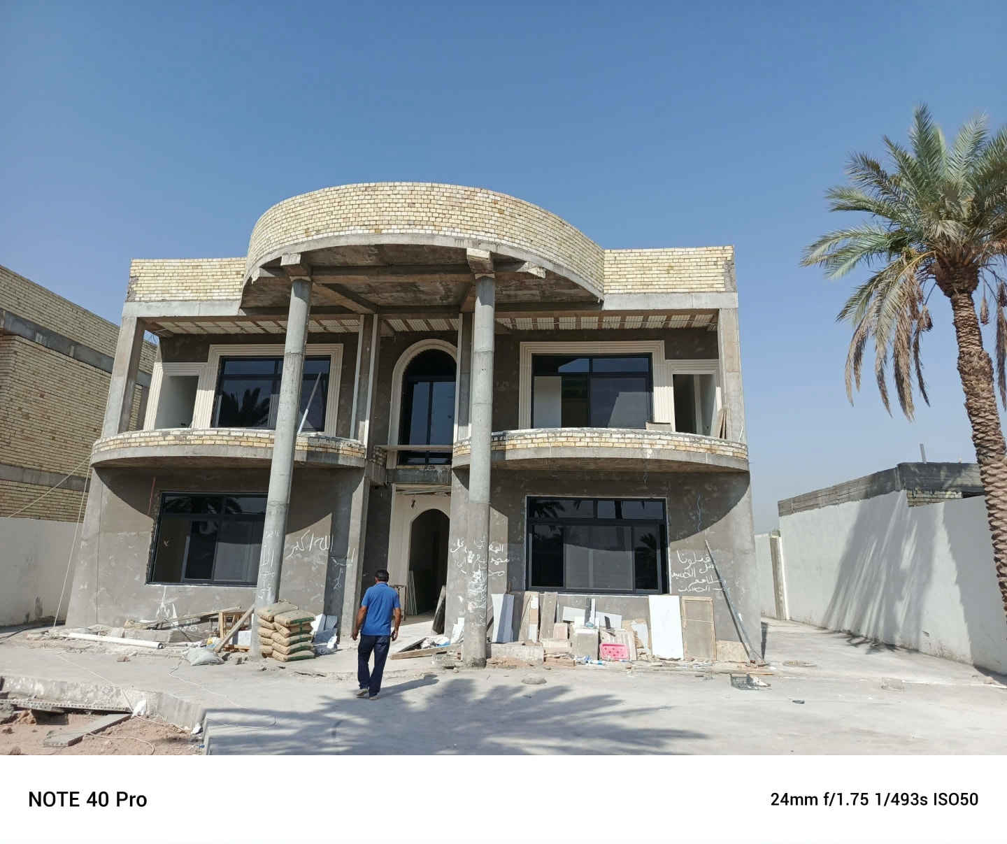 تم بحمد الله تسليم ڤيلا الاخ ابومحمد قرب عمود 150 وفق المواصفات التي طلبها صاحب الموقع 

*الواجهة تطعيم مرمر* الأرضية مرمر *تغليف الدرج مرمر*الشبابيك المنيوم* محجر الدرج المنيوم*السقوف جبسن بورد  * سيراميك الحمامات والمطابخ درجة اولى * ديكور للجدران  سعر المتر 
(500 الف دينار ) نقدا نقدا نقدا
🏤🏤🏤🏤🏤🏤🏤🏤🏤🏤🏤🏤🏤
🌹🌹🌹🌹🌹🌹🌹🌹🌹🌹🌹🌹
اوقات الدوام الرسمي من الساعة 9 صباحا حتى الساعه 7 ليلا 
العنوان 🌹كربلاء 
/شارع مدينة ألعاب السندباد/مجاور  شركة أرض الغروب للسيارات ..مجاور ابواب ازمير التركي.قرب مدخل الشبانات 
للاتصال على الارقام التاليه..
☎️***********
☎️***********
☎️***********
☎️***********)
