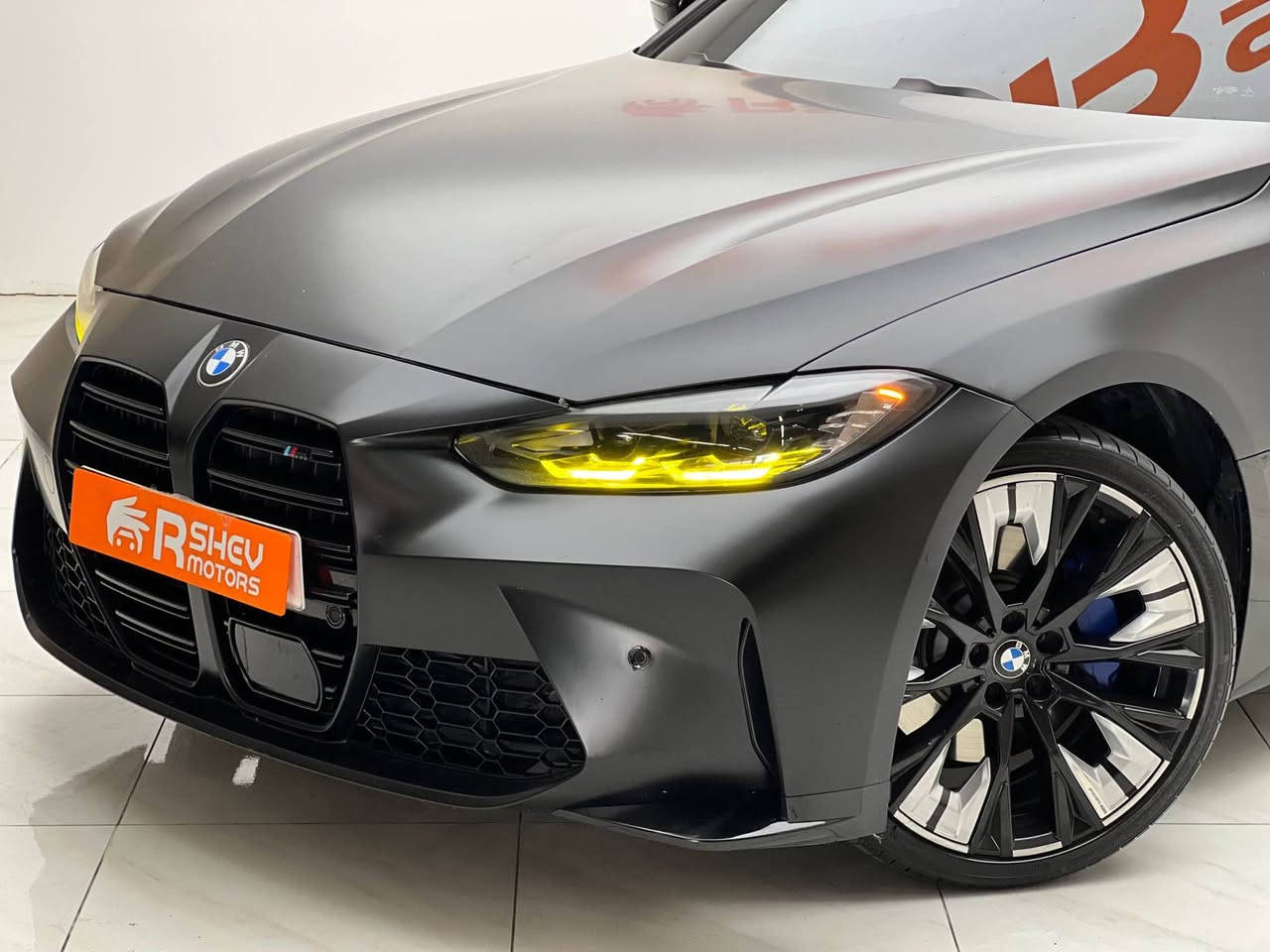 الرقم واحد بالعراق 😍
BMW 430i 2022
بي ام دبليو ٤٣٠ ٢٠٢٢
 فول مواصفات معروفة

السیارة محولة کت M4 بالکامل حتی الستیرن و الشاشة M Package  

مكينة ٤سلندر و توين بور تيربو حجم ٢.٠لتر
ماشية٤٣،٠٠٠ ميل فقط و ب حالة جداً ممتازة 

ضرر السيارة صفحة السایق صبغ بشرط بدون دواخل و ايرباك بس تکمة راجع سستم شرکة 

السيارة كلش حلوة و نادرة بهالشکل 

السيارة رقم دهوك
مكفولة من كير و محرك و كهربائيات

و ب سعر(275$) ورقة و بيها مجال

مكان السيارة

دهوك -معرض ارشف R-Shev
رقم51 من معارض التيرمينال 

***********
*********** دهوك, العراق
