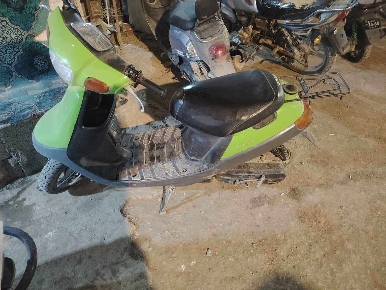 دراجه بطه للبيع 350 نظيفه كلش مبايل ***********
