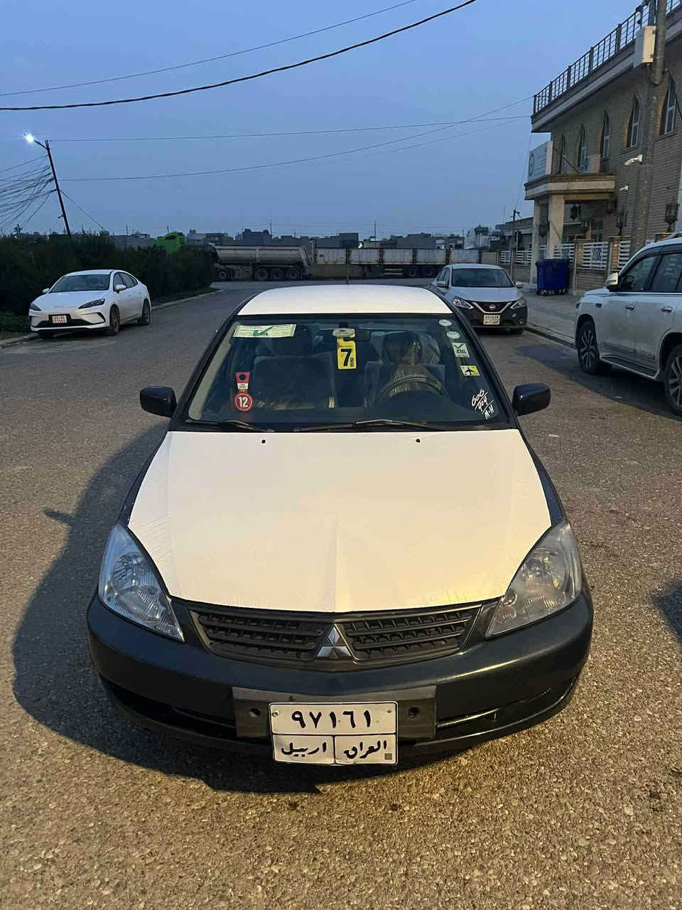 مسته ر بۆشى لانسه ر 2010
٣ پارچه سبوغ پيشى كه مه كى هه يه 
گێڕو و مه كينه به شه رت كاره بايات به شه رت
فول مواسه فاته ته ٤ جام كاره باى گێڕ تۆ ماتيك 
مه كينه بچوكه سايه ره كى جوانه 
به ناو كردن به شه رت غه رامه به شه رت 
*********** أربيل, العراق
