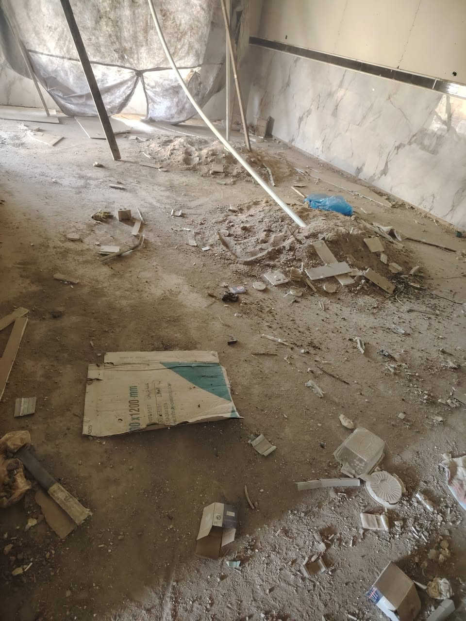 سلام عليكم تنضيف السطوح وتنضيف داخل البيت ***********
