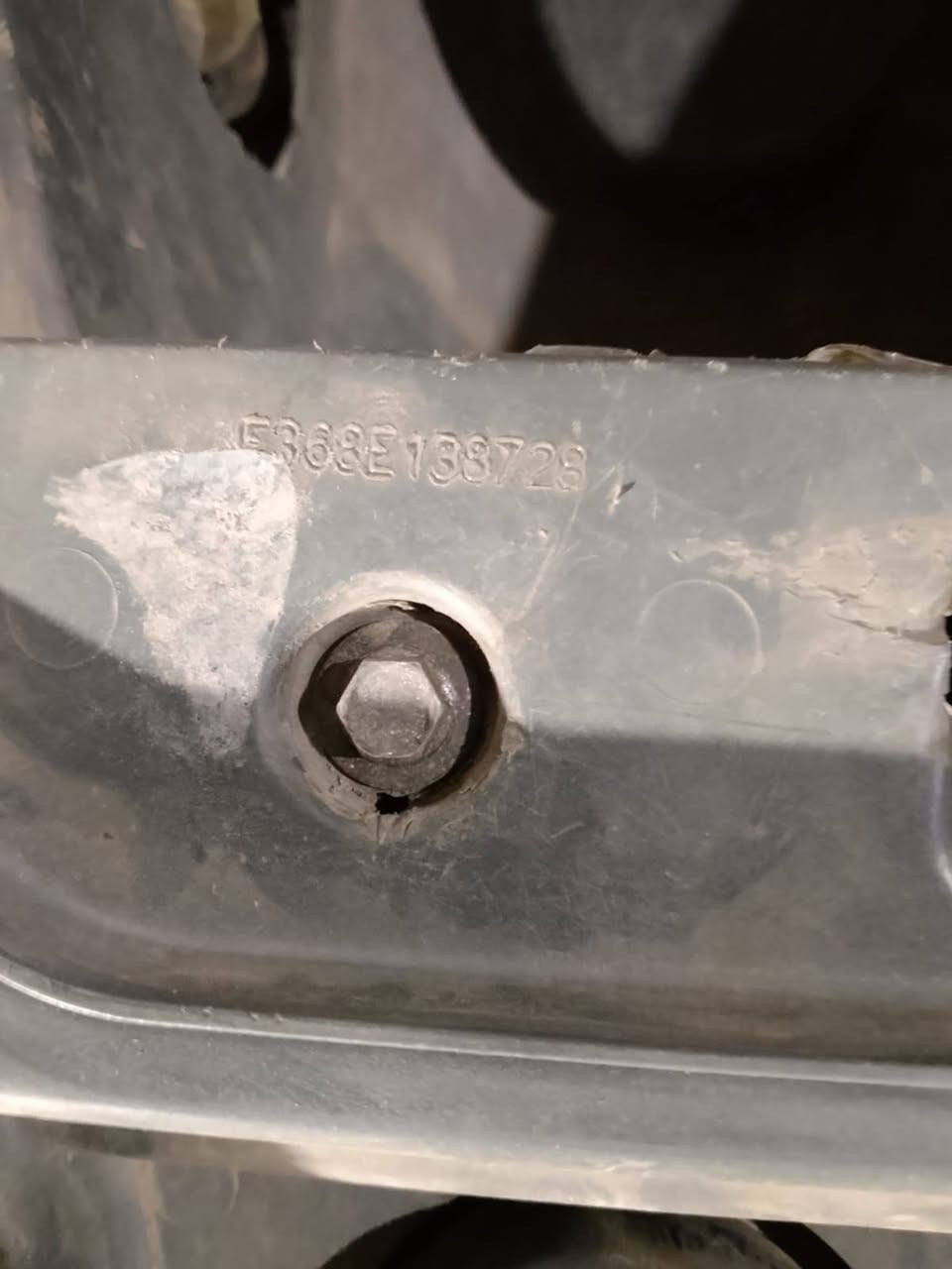 السلام عليكم بريز نضيفه ومكينه بلادي  ناقصهه كتف شحن
اشاير دبل اشاره الكيج بانزين شغال  ومختمه 

مبدل سلف و راجز  تاخذه وتريح بالك 

السعر 525 وبيه مجال شي بسيط الطيبين 

مكاني مدينه الصدر قطاع 40 

***********
