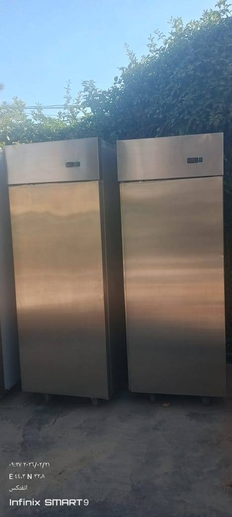 عارضه ايس كريم ايطالي مع برادات عدد 3تجميد مكاني بابل للبيع ***********
