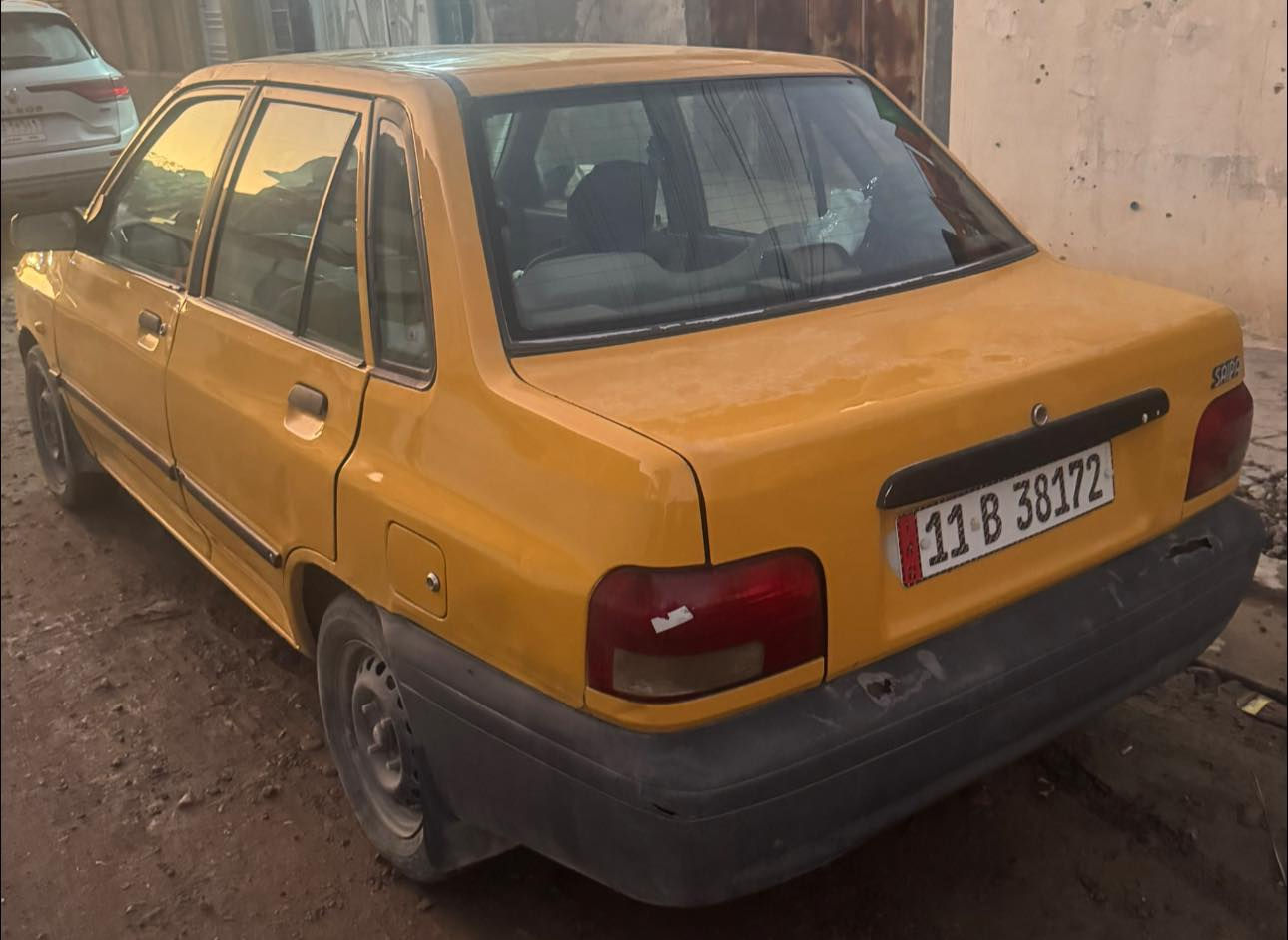 سلام عليكم سايبا موديل 2011 سنوية ورقم جديد مصفره هيئة جاهزة بيها لواحظ بسيطة السعر 26 

‭0787 904 5566‬
