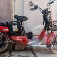 ماطور شحن باب اول مستعمل شي قليل بطاريات 4 كبار حجم 20 سعر 300 الف وبي...