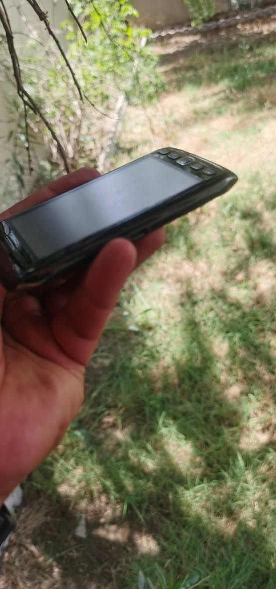 للبيع بلاك بيري مكفول
الإتصال ***********- ***********
