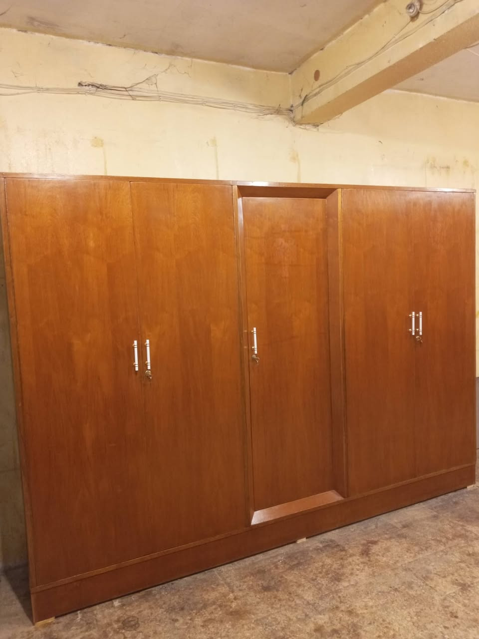 كنتور5باب صاج نضيف حيل العنوان حي الحدباء خلف مرطبات البحرين ت***********
