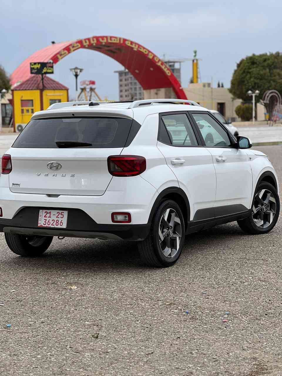 HYUNDAI   VENUE   SEL
موديل. 2024
لون ابيض 
ماشي 20  ميل 
رقم كاتي يترقم شمالي  دخول جديد
موصفات.    SEL  معروفه
بصمة
فتحه سقف  سلايت
شاشه كبيرة  كاربلي
تحكم ستيرن جهتين
ويل كروم
مانع انزلاق
تراكشن منحداوت
وضعيات قيادة
رادار تحذير جانبي
رادار خلفي 
رادار امامي
يبقه موصفات. SEL  معروفه
ضرر تبديل بونيد +جاملغ 
رقم شاصي 
KMHRC8A36RU340860
اتصال استفسار على رقم 
‭0773 482 2019‬
 *********** واتساب
