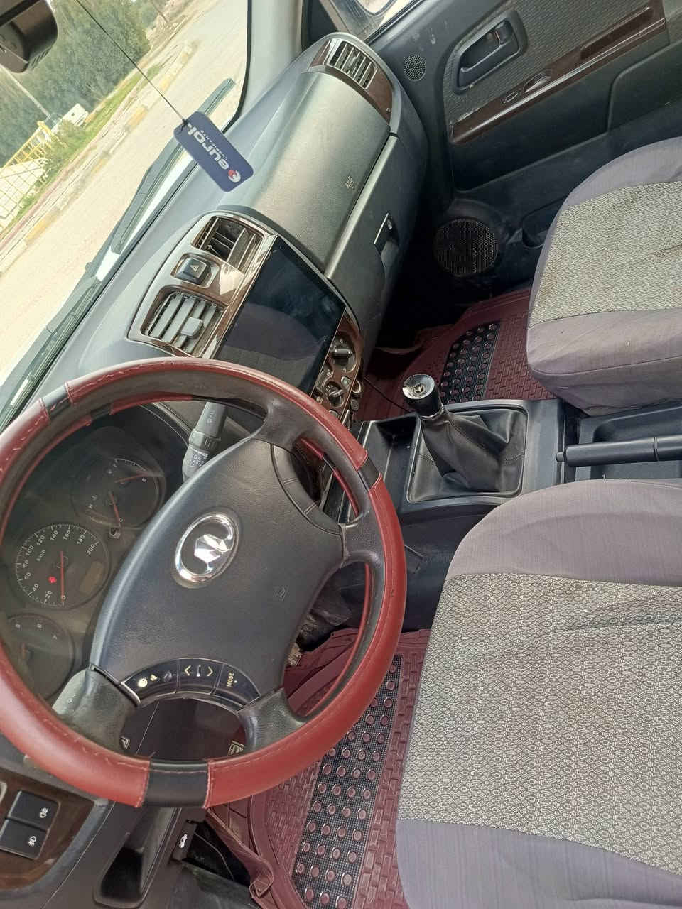 كريت ويل موديل 20 رقم قادسيه دولي سنويه لحد 30مجدد بيه بنيد بي صبغ بدون دواخل وجاملغ الايمن بارد بي قليل والباقى مكفوله مكينه كير حداديه تخم تاير كله جديد ***********السعر ب95
