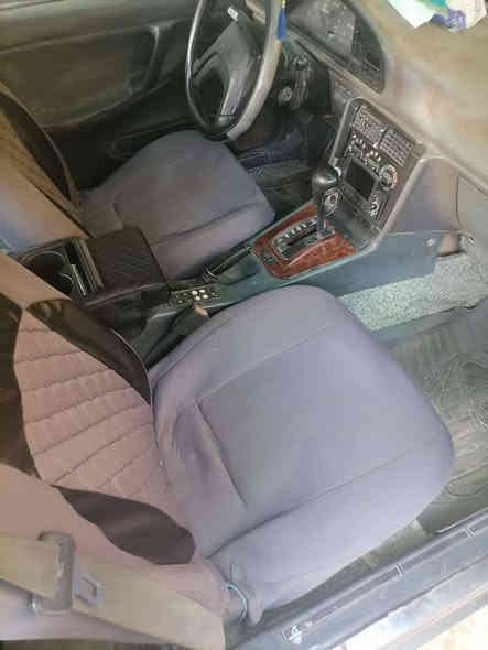 سلام عليكم برنس موديل ١٩٩٥ السيارة جاهزة وكاملة رقم انكليزي الجديد وهزة جديدة تحويل ثاني يوم بسمي مكينة وكير نظيفات صدرها امامي خلفي نظيف السيارة تنكر وتتطلع السعر ٤٥ وبيهة مجال حك الجية مكاني بغداد الحسينية راشدية ***********
