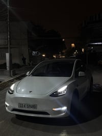 تيسلا Y 2023  دبل ماطور لونك رينج 🚀 السياره جديده ماشيه 13,000 كيلو مت...