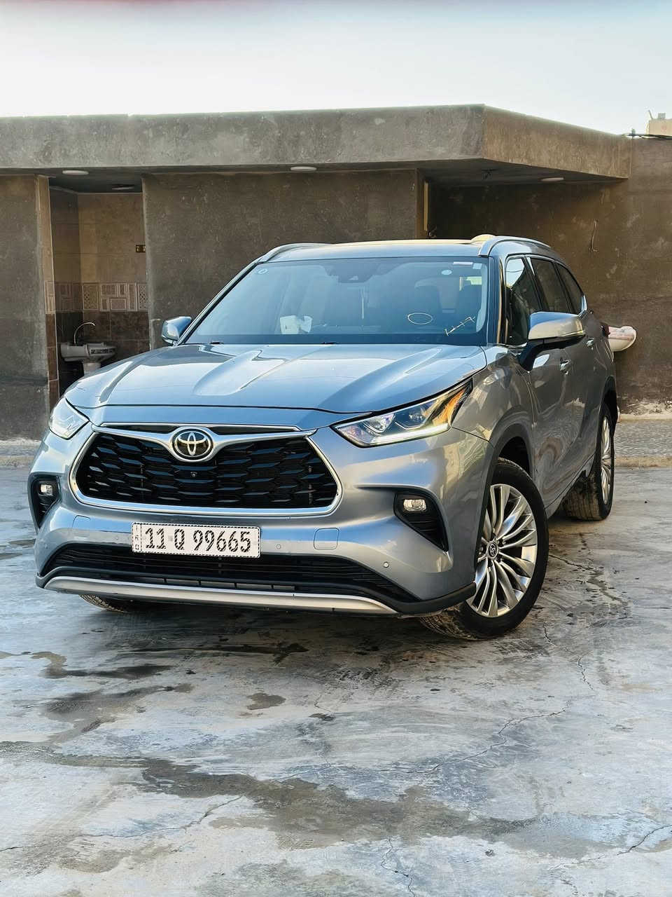 هايلندر 2023 بلاتينيوم وارد امريكي بيع او مراوس حسب القناعه
حادثه خلفي 3 قطع فقط بجم كبس رقم بغداد بسمي
مكاني بغداد حي نصر سعر 265
المواصفات‼️
رقم الهاتف ***********
*حجم المحرك 2500 تيربو 
*مرتبط بناقل حركة أوتوماتيك
*مفتاح التشغيل بصمة
*بانوراما
*اريل نفكيتر 
*حساسات أمامية 
*حساسات خلفية 
*رادار
*لايت زينون + LED 
*كشافات 
*بك لايت LED 
*حجم الاطار 235/55R20
*ويل كب 20
*4 دسك
*حساسات ضغط الاطارات 
*اشارة في المرايا الجانبية 
*المرايا قابلة للطي كهرباء
*ماسحة خلفية 
*عدد AIR BAG 9
*هاند بريك كهرباء
*ا ABS
*دشبول ديجتال 
*شاشة Apple Car play 
*5كاميرات 360 درجة
*مثبت السرعة Cruise 
*المودات والاوامر الصوتية 
*ا Bluetooth  
*مخرج منفذ الطاقة 
*تتسع المقصورة ل 7 ركاب
*المقاعد جلد+كهرباء
*ثلاث قطع تبريد  
*تحديد المسار
*أوضاع القيادة Drive Mode
*أوتو هولد 
*نظام مانع الانزلاق 
*حاملات الأكواب 
*تطعيم الدواخل ألمنيوم
*ترحيب هايلندر بل مري
