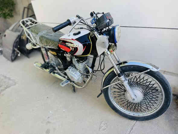 سلام عليكم تايكر موديل٢١للبيع شلعه معدل فول كهربأيات كلها شغاله اوراق كامله مابيها كل نقص محرك مكفول سعر ٣٨٠مكاني جلولاء شراي اتصل  ***********
