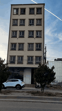 بناية للبيع في اربيل منطقة سيدو بارك 

***********
