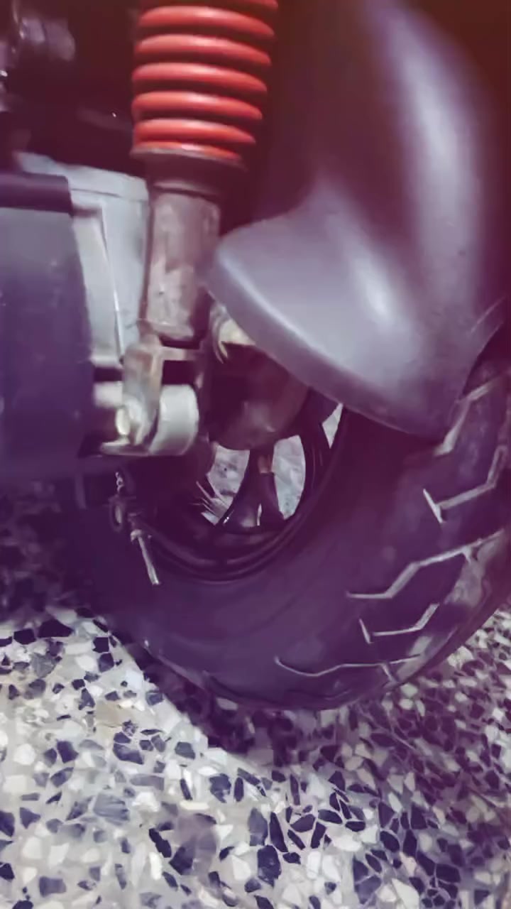 السلام عليكم دراجة ماكس عدلة للبيع
دراجة بيها ويالة مشيف رياضي+ صالنصة اف ام 
اشاير بريك حساسات كلها شغال+ مكينة خرسة مكفولة من كلشي اكسل مكفول لاصوت ولا دوية + كلجات رياضي امامي خلفي + دراجة مال جناية نكرة هندر واحد السعر 650 وبيها مجال / الامين الثانية / + دراجة نضيفة مو راكضة / *********** / ***********
