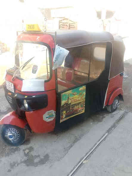 سلام عليكم تكتك١٨ رقم وسنويه تحويل ثاني يوم  بلاديه بدون صبغ محرك واكسل خير من الله تراي زيرو السعر ٤٦٠٠ بيهه مجال مكاني بغداد هاتف ***********
