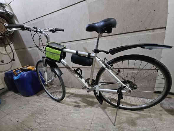 السلام عليكم
لويس 8*3

سعر 230الف وبيه مجال 

للتواصل ***********
