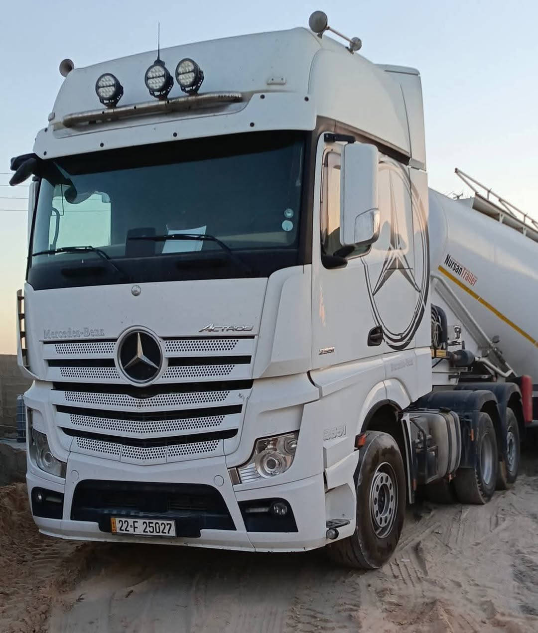 للبيع  اكترؤس وحشmb4 بس راس فصل وربط
مديل 2015 راس بلادي
حجم المحرك 51 شاصي 25
كامل مواصفات داخل ديوان شاشه تحديد مسار
المكان سيارة بغداد للستفسار لاتصال ***********كورك
‏‪***********‬‏اسيا
