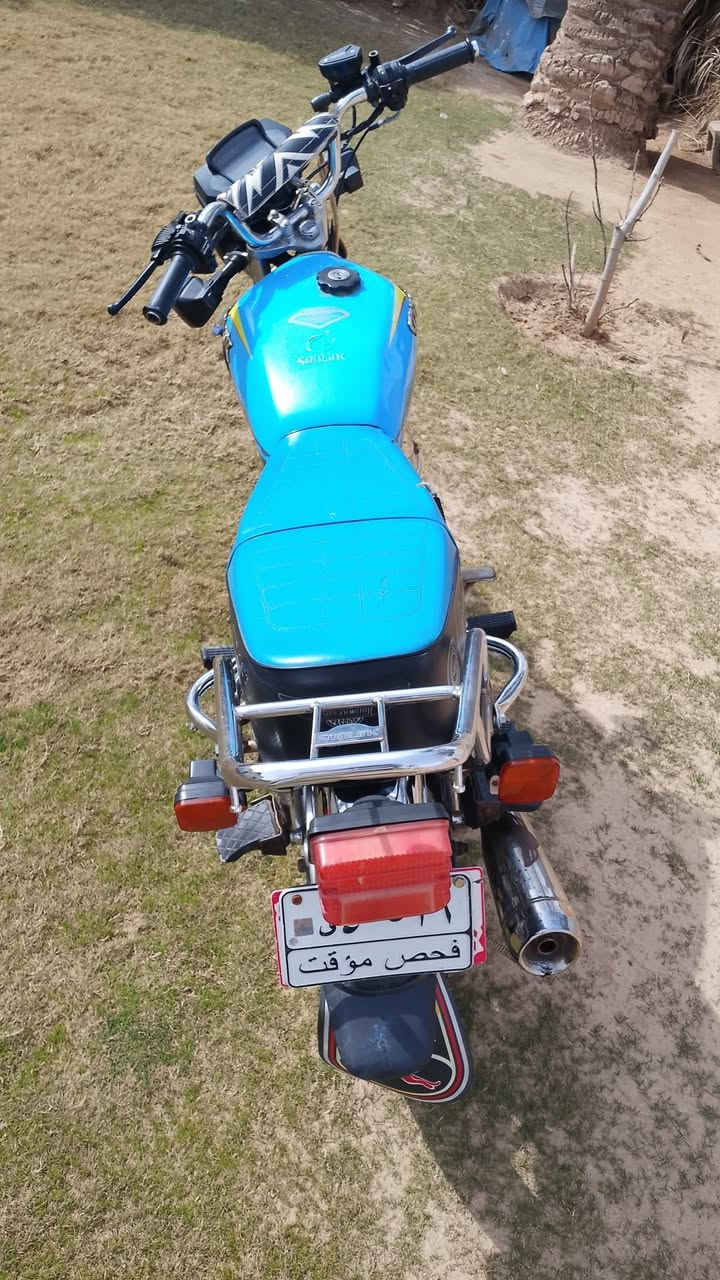 السلام عليكم  دراجة للبيع م23 مكفولة  السعر 550بس بيهة الدشبول بي واير مكطوع فقط  ويصلح


**إذا كنت صاحب هذا الإعلان وتريد حذفه لأي سبب، رجاءا أرسل رسالة إلى الدعم الفني**