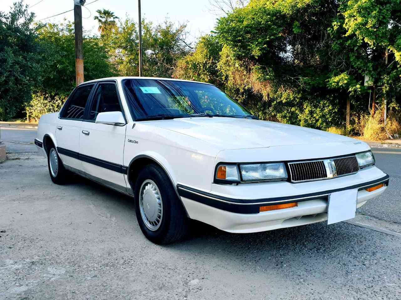 اولدز موبيل 1990
السعر 45 ورقه بيها مجال 
رقم نينوى دولي بإسمي السياره
سنويه 2031 هزه جديده
مكينه بلادي شرط لا صرف ولا نفخ
كير بلادي شرط 
الصدر (الطخم) جديد
صبغ سقف صندوق بوند اثر تشليع
بدون ضرر بدون دعم
كهربائيات كلها شغاله
تبريد كمبريسر مجيم
بيع فقط بدون مراوس نقد بدون اقساط
مكان السياره موصل /حي الزهور
للاستفسار التواصل ع خاص...


**إذا كنت صاحب هذا الإعلان وتريد حذفه لأي سبب، رجاءا أرسل رسالة إلى الدعم الفني**