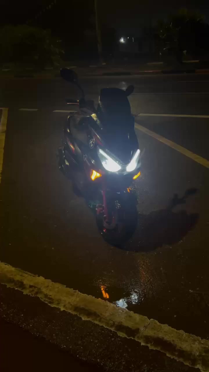 دراجة جوست شبح صناعة تايوان كفالة محرك جديد موديل 2025 اوراق اصولي اي نقص ما بيها مال طلعة دوام شغل محرك 125سيسي مكانها البصرة الزبير ب900 وبيها مجال للشراي والي ما يعجبة المنشور لا يكسر بحلال العالم رقمي *********** واتساب
