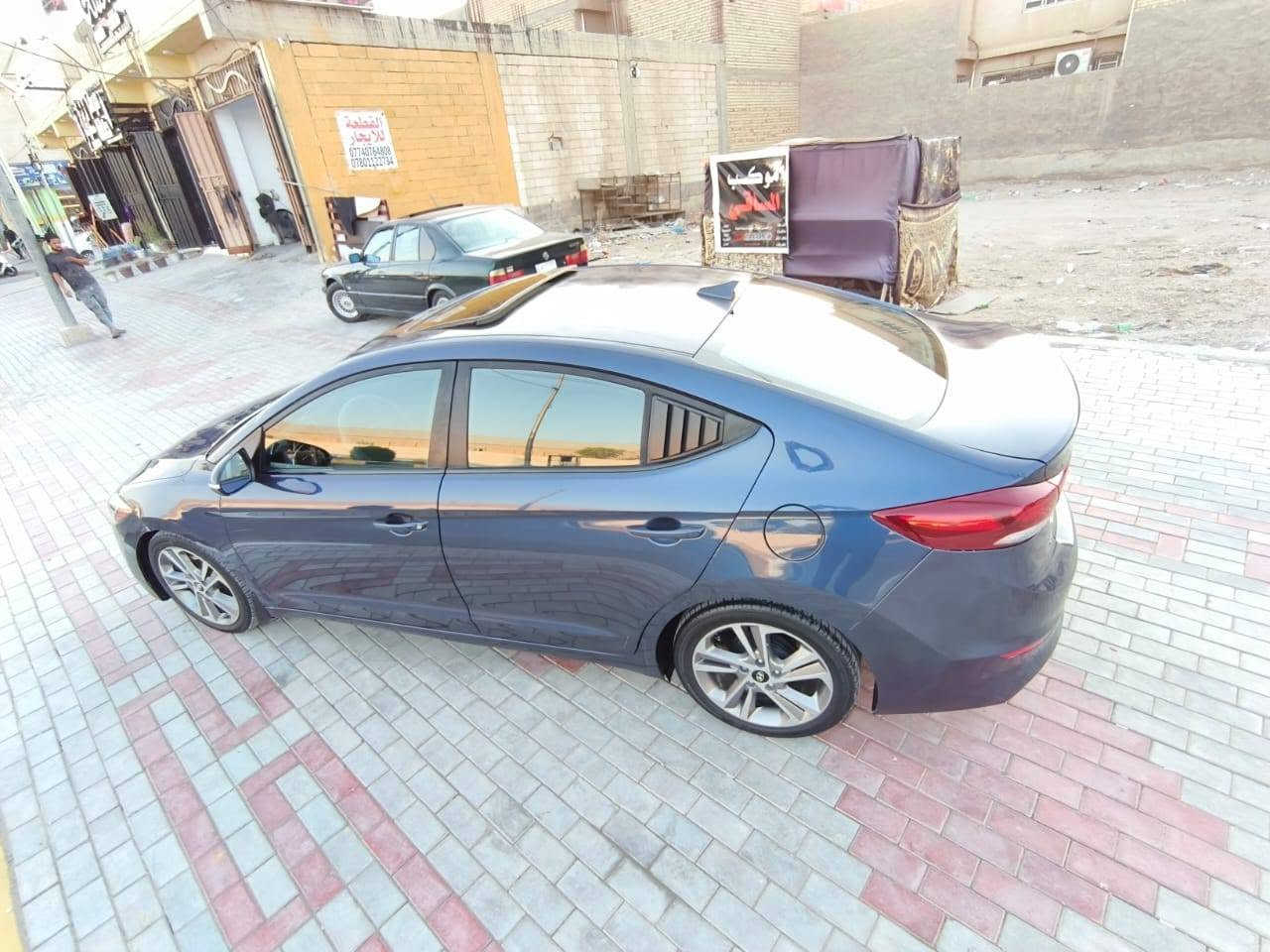 النترا 18 رقم بغداد إنكليزي بسمي  تحويل ثاني يوم
السيارة بيها جاملخ وبنيد بدون دواخل 
السيارة كير مكينه تبريد حدادية تخم تاير شرط كفالة
السيارة فول مواصفات للاخير   فتحة سقف بصمة مري شفط كشنات كهرباء وبعد بيها خير من الله 
السعر 113 جوة السوك وبالعافيه إلي تصير من نصيبة
مكاني كربلاء
***********
