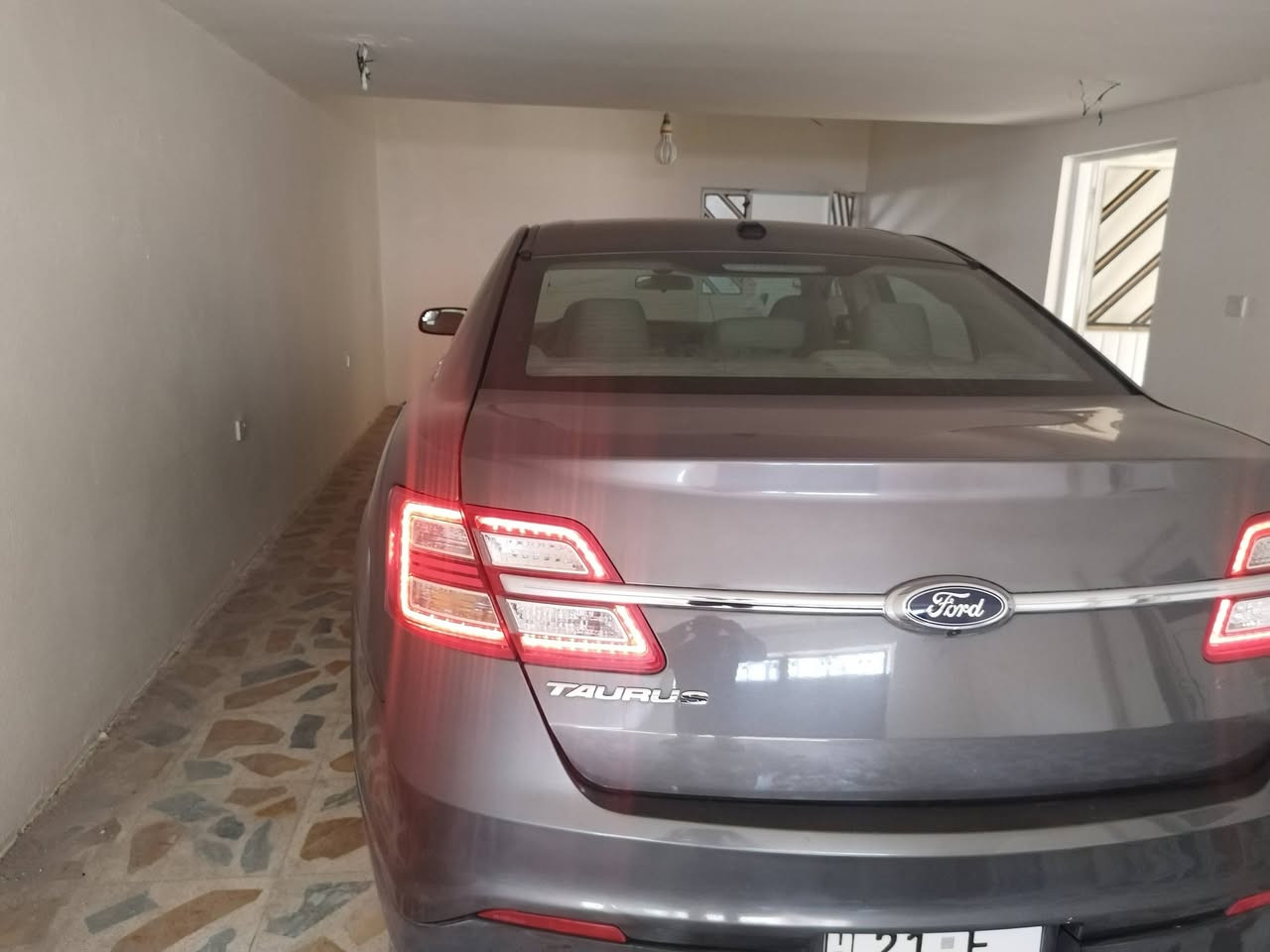 فورد تورس ٢٠١٦ ماشية ١٦٥ مايل السنويه لحد ٢٠٢٨ وباسمي بجم كبس صندوق وجاملغ ونص باب صبح محرك وكير وكهربائيات بشرط
السعر ١٠٥ قفل 
***********    واتس اب
