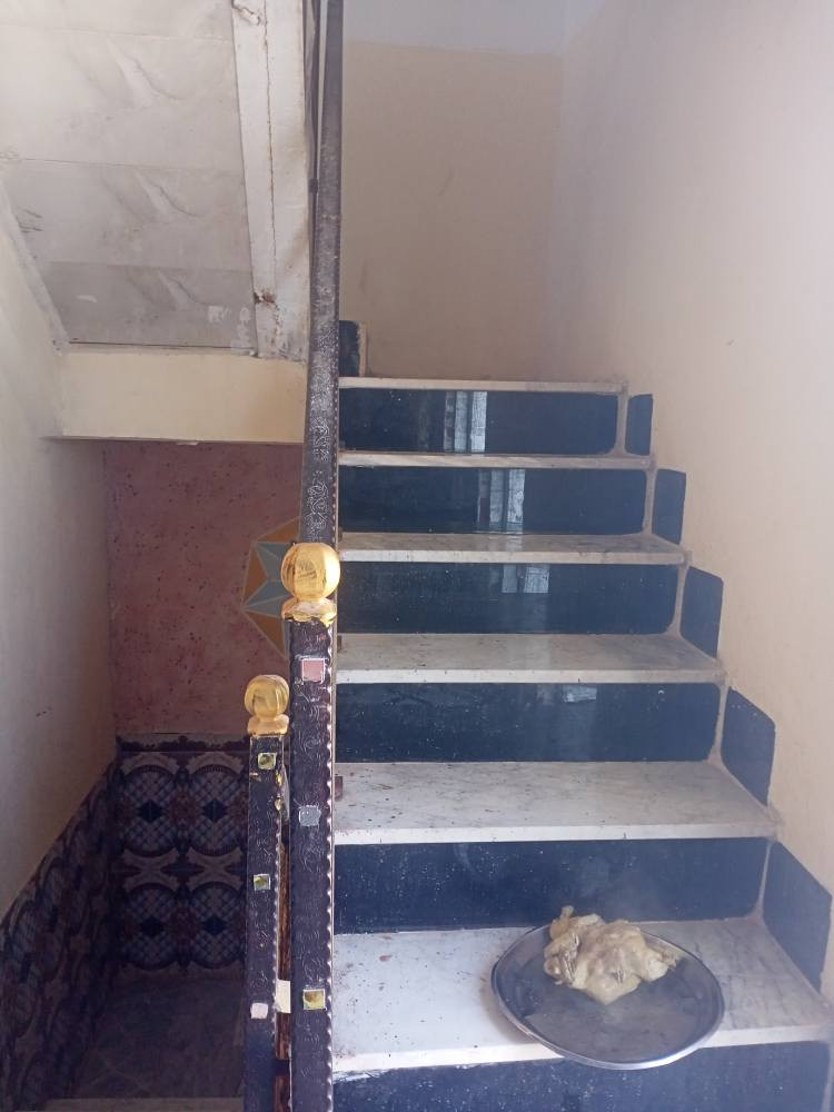 دار 200ركن على شارع 30 قريب على حي الصحفيين شيشان الاولى مقابل الموضفين عمارة, ميسان


**إذا كنت صاحب هذا الإعلان وتريد حذفه لأي سبب، رجاءا أرسل رسالة إلى الدعم الفني**