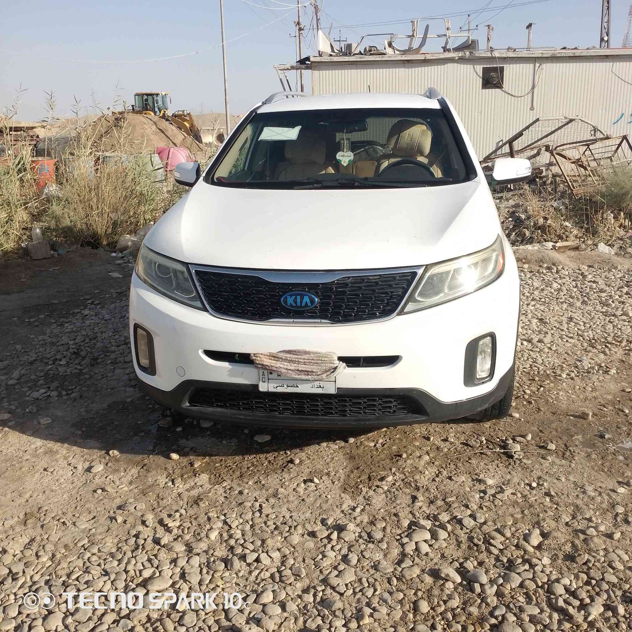 السلام عليكم سورنتو للبيع
وارد امريكي موديل 2014 
محرك  GDI  سبعة راكب و گير وحداديه كفاله 
تبريد و تدفئه
كشنات جلد تدفئه
حساس خلفي 
كاميرا بلاد
اشارة بالمرآة 
السيارة جاهزة من جميع النواحي 
السعر 145 
للاتصال
***********
