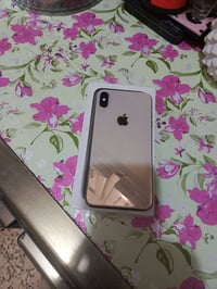 آيفون XS ماكس • ٢٥٦ • مقفول شركة