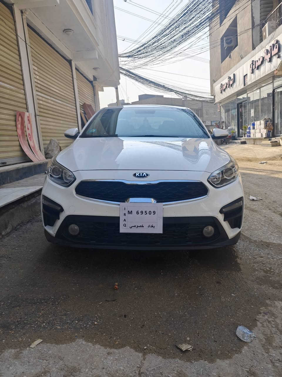 للبيع كيا سيراتو 2021 
مكفوله كفاله عامه 
كلش نضيفه السياره وشرط الفحص 
كامل مواصفات 1/1 
سعر 150 بيهه مجال قليل

مكاني كربلاء 
رقمي ***********
