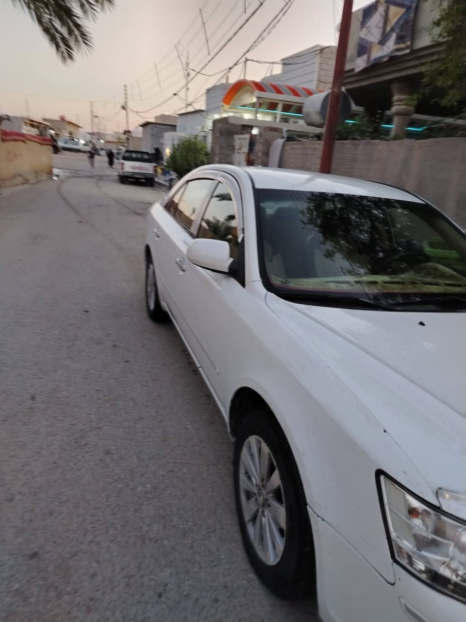 سوناتا 10 أمريكي
حادثها جاملغ خلفي صفحه السايق والبنيد مثل ماتشوفه
محرك وكير كفاله محركها 2400
داخلها جيد
سعرها ١٢٥ بيها مجال للشراي إذا بس تعامل لا تخابر
للتواصل  ***********
