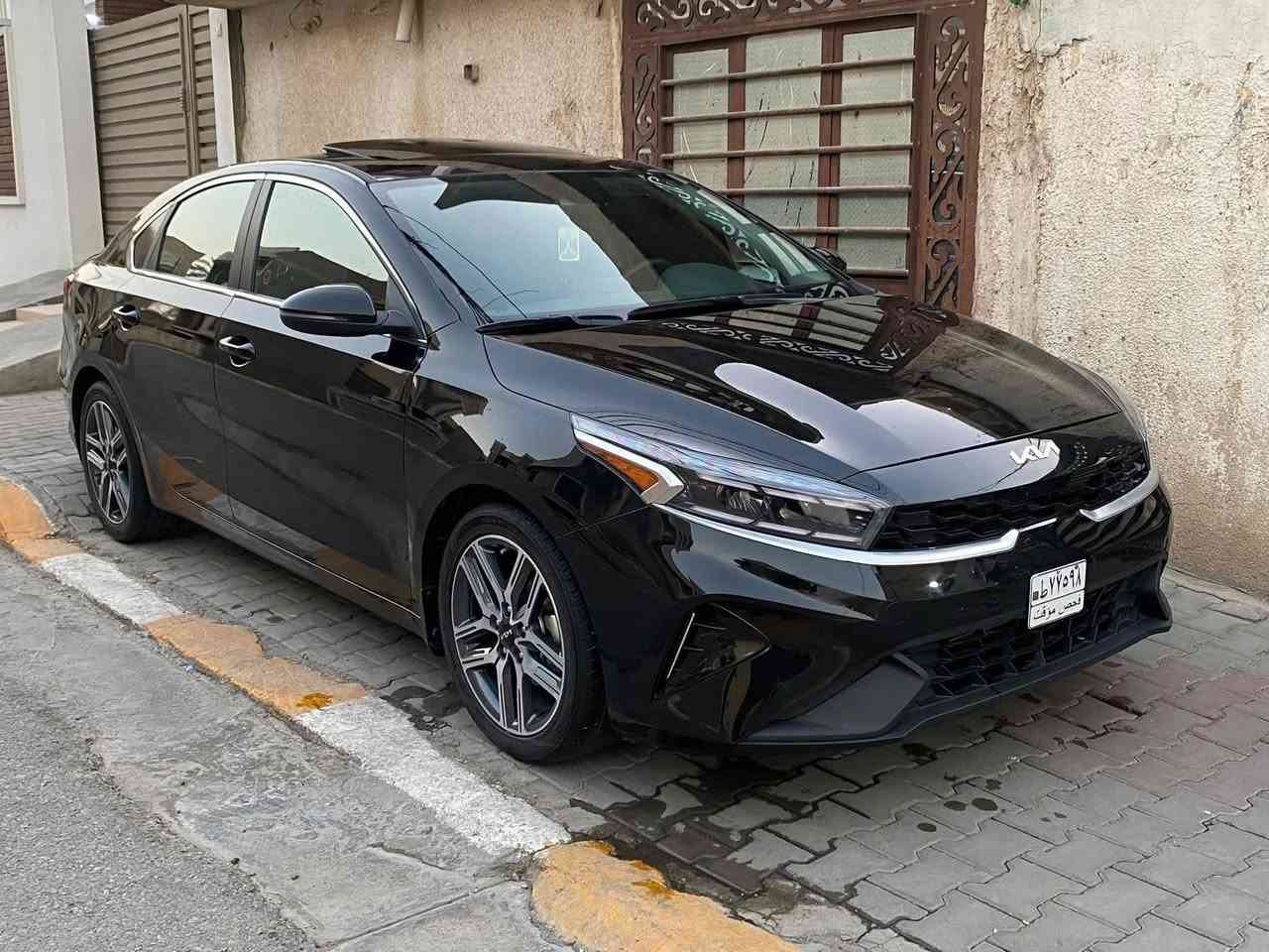 سلام عليكم فورتي 2024 كندي فئه EX محرك 2000 دوش كلين بدون حادث فقط دعاميه خلفيه مبدله ماشيه 8 ميل بوضع شركه فول مواصفات عده بصمه وجلد مكاني بغداد المحموديه سعرها 155 بدون رقم 
*********** متوفر واتساب
