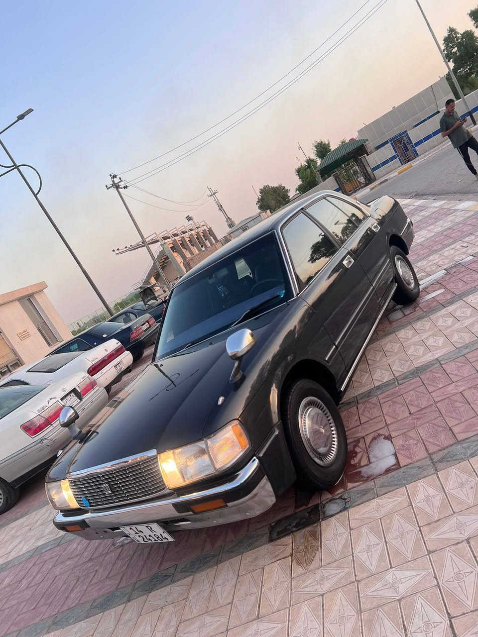 سلام عليكم ارنب ديلوكس كصيف سياره مكفوله من ضربه وكص ونغل وكلبه وعيب شرعي وباقي كفاله جاهزه مكينه وكير وحدايديه وتبريدثلج كهربايات كله شغاله رقم بصره نكليزي  سنويه 31جديده مكاني     ناصريه المركز  سعره 72وبيه مجال***********
