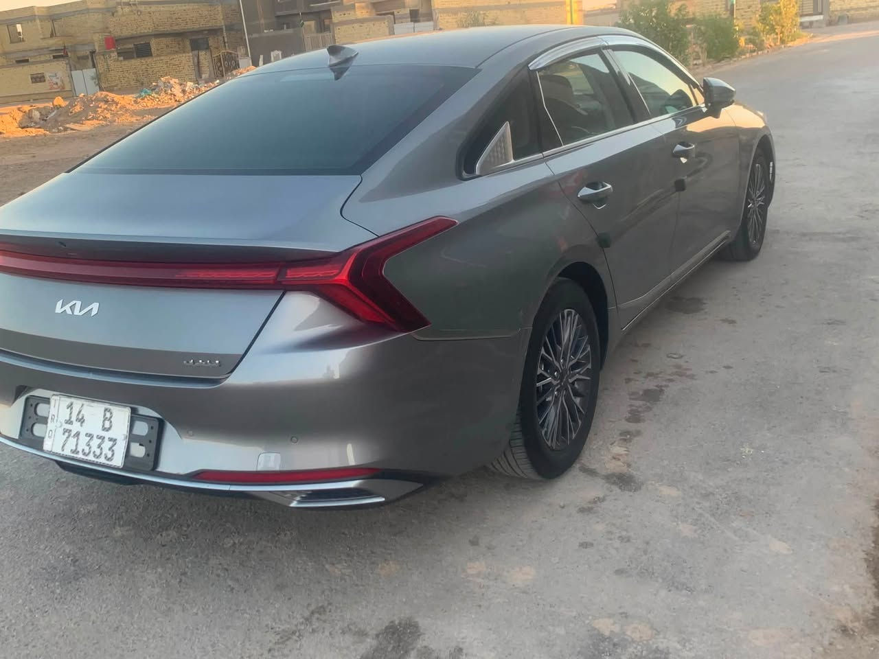 كيا k8 فول مواصفات ماعدا البانوراما وارد كوري 2023
مكفولة ضربة وكص. بيها 3 قطع صبغ كوريا
بدون حادث ولا تصليح رقم بصره حره تحويل
بصمه
رادار 
كشنات كهربائية
برده خلفيه
بردات ابواب خلفية
تحكم شاشة في الكشن الخلفي 
توقف ذاتي 
قيادة ذاتية 
نقاط عمياء 
السعر 185 
العنوان البصره حي بغداد 
الاتصال ***********
