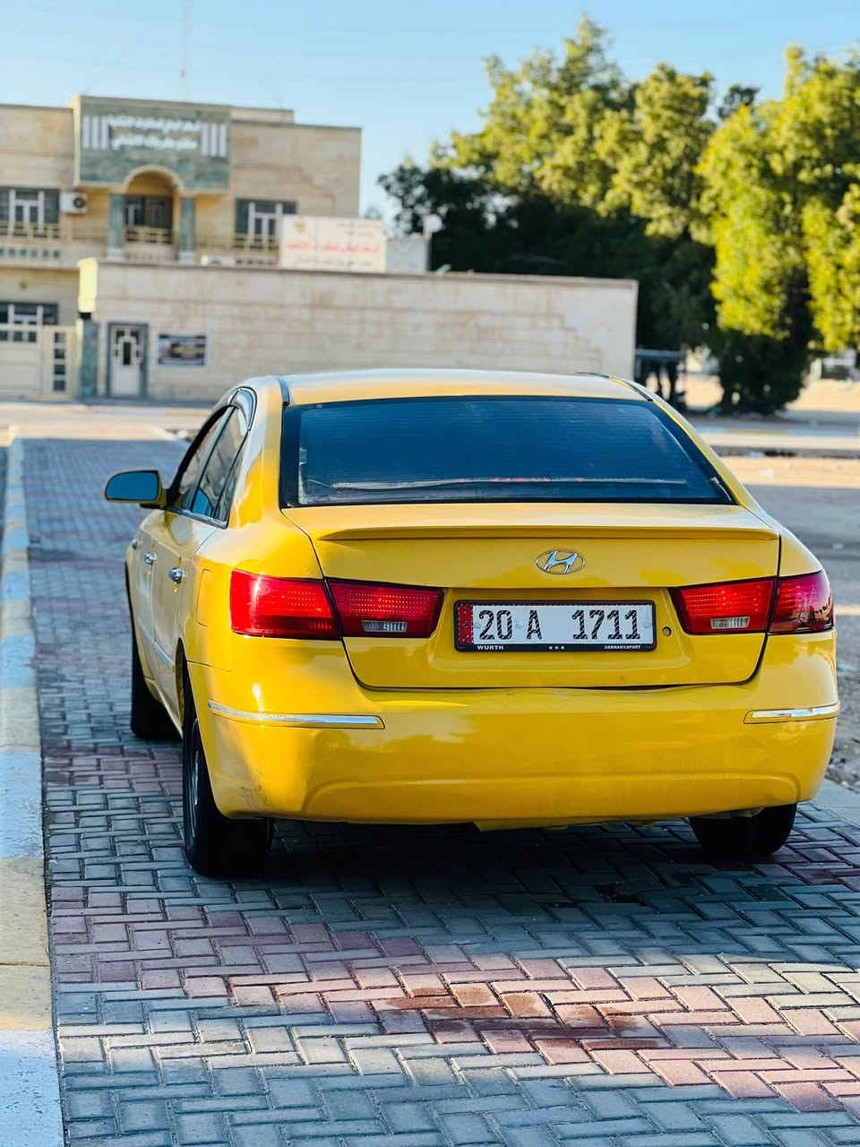 سوناتاموديل  2009 تكسيي المطارحادثه كصت قماره والباقي كفاله وجاهزه من كلشي للبيع  اوالمراوس بسوناتا مظلع السعر 80 وبيه مجال قليل كربلاء حي الاطباء ***********
