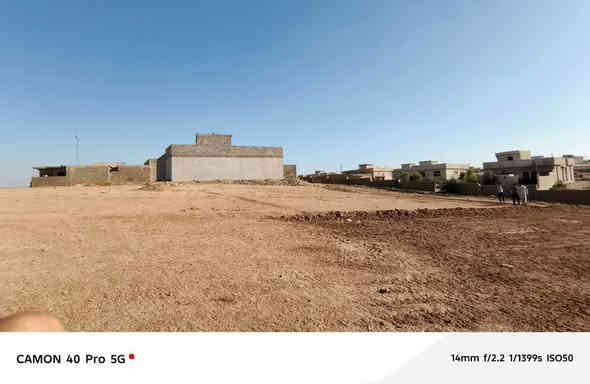 أرض للبيع المساحه 200 واجه
10عمق 20مي وكهرب

سند زراعي 25حق التصرف

موقع الارض خلف كليه الحياة قريبه عليها
ماي كهرب
سعر الارض 17بيها مجال للاستفسار الاتصال
***********
***********
