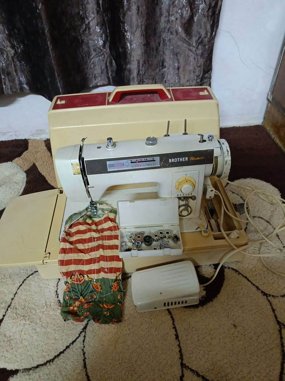 السلام عليكم مكينة برذر مال موسسة السعر 150.    ***********
