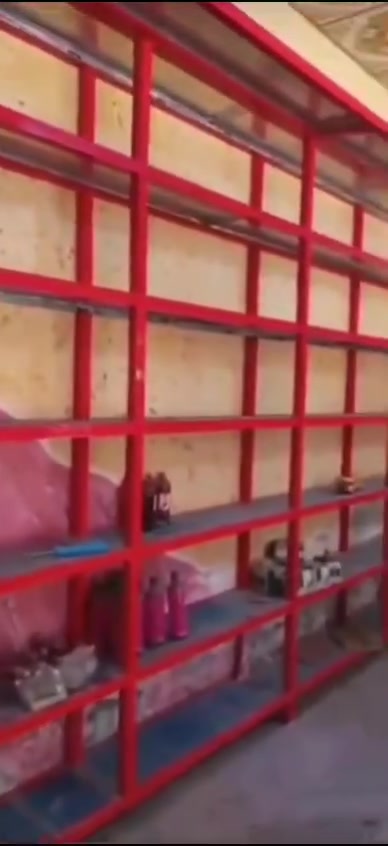 سلام عليكم  رفوف المنيوم تسگام مو سوكاوي  شغل مرتب  15 متر  ارتفاع 3 متر المكان بصرة مدينه الهوير


**إذا كنت صاحب هذا الإعلان وتريد حذفه لأي سبب، رجاءا أرسل رسالة إلى الدعم الفني**