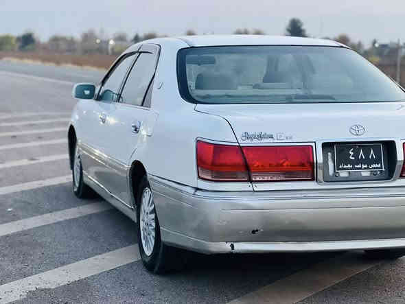 مەلیکە مووس 2000.
VVT.
ناوزەرد 
سێ دووگمە 
داژبڵ نەجەف .
کامل مەسرەف کراوە .
سارد و گەرموو بریکی بەسراوە .
تەقەو ڕەقەی  نییە .
تایەو ویلی لۆکە .
مەسرەفی نییە .
قرچیکی لەدواوە هەیە .
سعری 40گەڵاو مەجال .
بۆ مەعمەلە تەلەفوون مەکە حەزت لێێە بێ سەری کە .
***********
***********.
سەیسایەق
