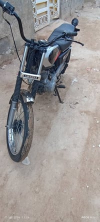 للبيع كلك كلك كلك سعر 300 محرك ناعم كلش تعميره 2025 حلوه رقم 077799638...