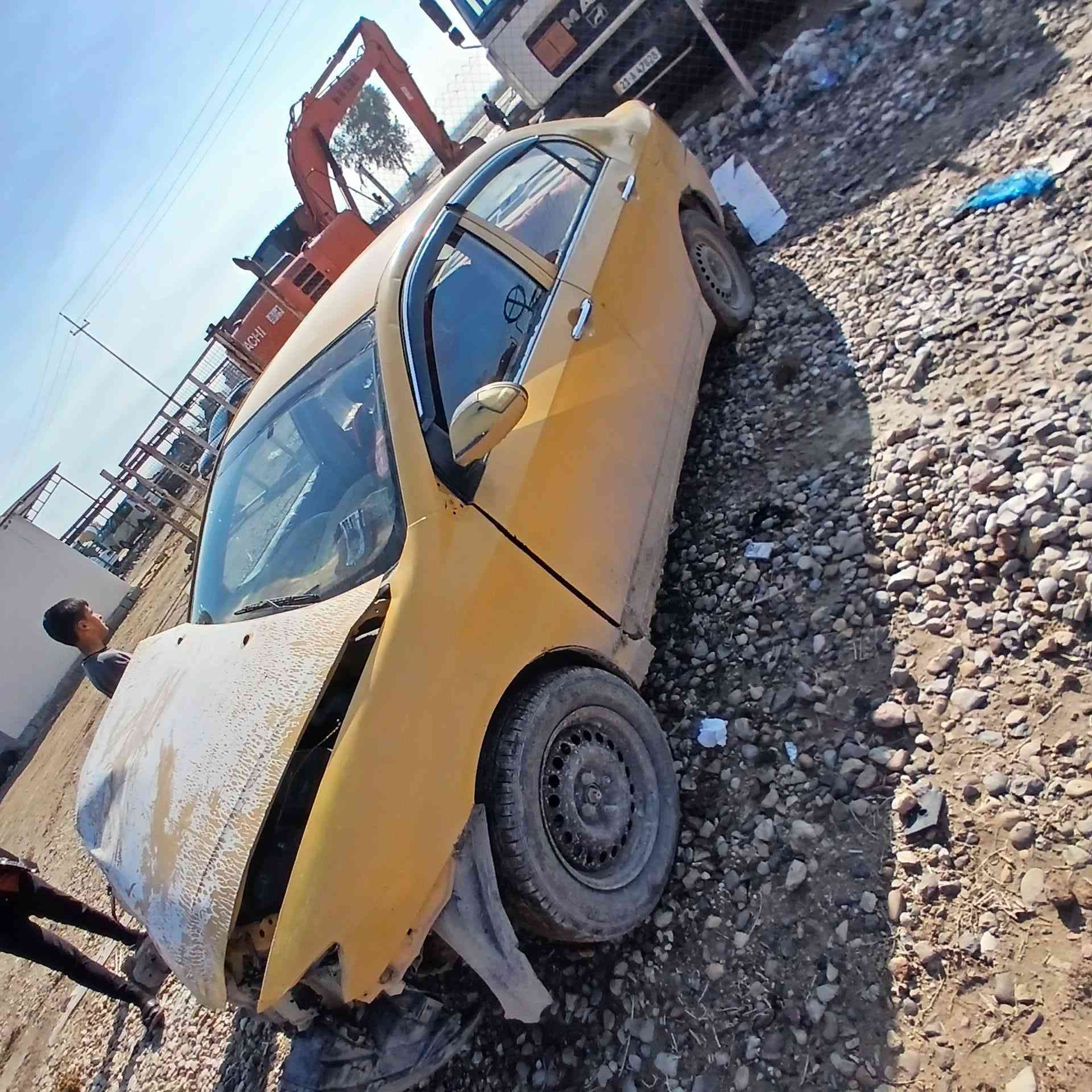 2011 مصفر رقم واسط سنويه 2027. كير ومكينه كورله كفاله تبريد ثلج  تخم تاير جديد.  باتري وسلف دينما مجومعة بانزين كله قبل شهر مبدله جديد سياره سابقآ مكفوله بيع 20  بيها مجال بسيط  
واسط عزيزيه
***********
