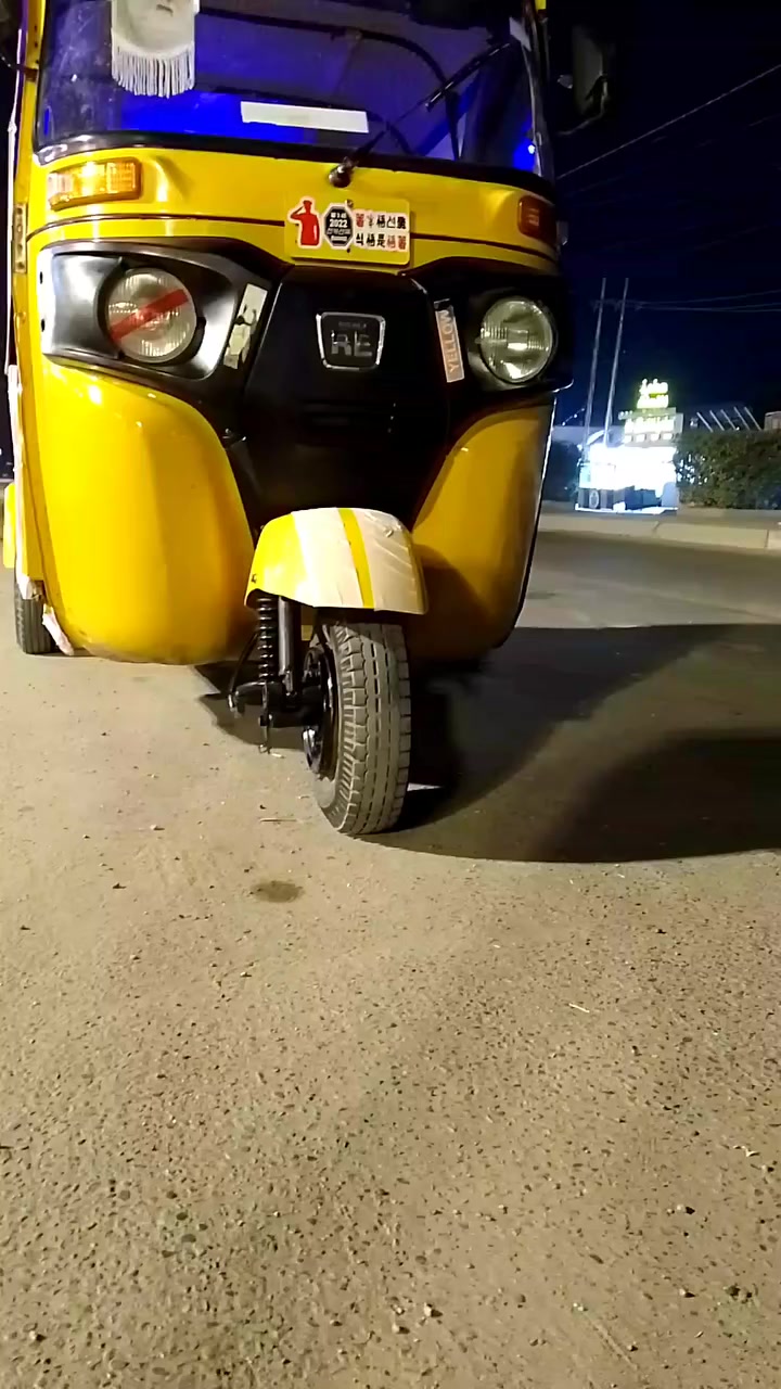 السلام عليكم تكتك للبيع موديل 19 رقمه سنويه بغداد تحويل ثاني يوم كامله ورقه ما نقص بيها مضلع وبيها مجال 
***********
6000
عنوان دوره شارع الصحه
