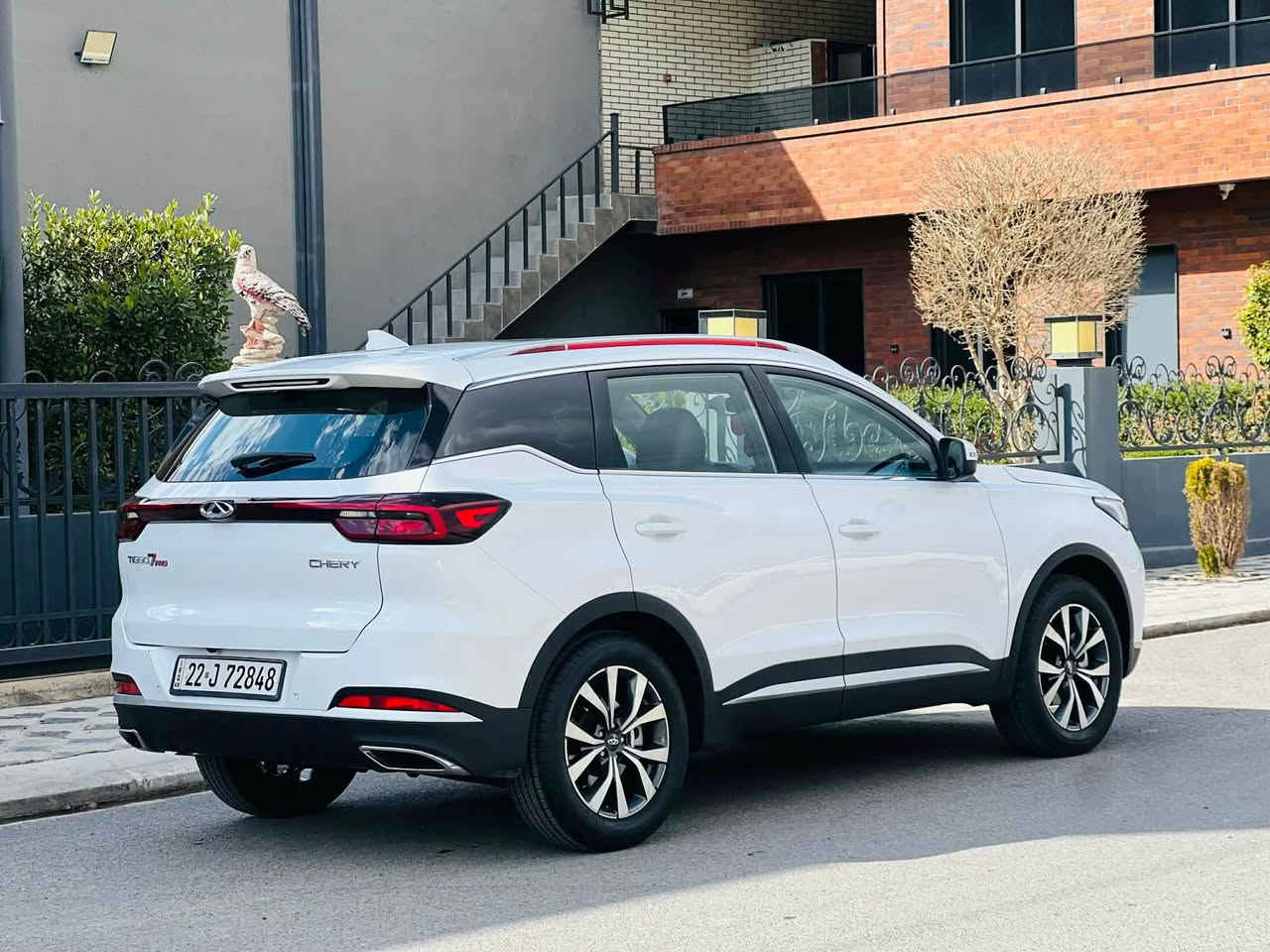 chery tiggo 7 pro 2022
شيري تیگۆ ٧ پرۆ 2022

فوول مواسفات زمان شريكة 
گێڕ تۆماتیک و عادی تا ٩ نمرە ، بەسمە ، دەرگا بەسمە، شەغال ، سڵاید ،سڵاید کۆنتڕۆڵ, تەحدید سورعە ، شاشە ، کامێرا ، تەبرید لەمس ، تەبرید مەرکەزی، ئۆتۆ هۆڵد، توڵی سەقف ، لایت لید، جام کارەبایی،بەرزو نزمی جامەکان بەکۆنترۆڵ،ئاوێنە کارەبایی، ئاوێنە ئیشارەت، لایت ئۆتۆ، حاسەی دواوە ، ووریاکەرەوەی دزی ، دوگمەی هاوکاری برێک ، بەرزو نزمی لایتەکان ، دژە خلیسک ،فڵچەی دواوە، سوکان ڤۆلیۆم و بلوتوزو وای فای و کار پلەی ، شوێن عەینەک، دوو سویچ کۆنتڕۆڵ تەنها 80  هەزار کیلۆمەتر چووە سيرفز كامال لة شريكة بؤي كراوة 

بێ بۆیاخ ، ، سارد
هە موو  بە شە رت
ڕەقەم هە ولیر  ، تاحویل مباشر ،  بەشەرتی بەناو کردن و غەرامە. بة ناوةي خومة 
سەنەوی رةقم نوي 
135  نرخ  کەمێک مەجال *********** وتصئاب أربيل, العراق
